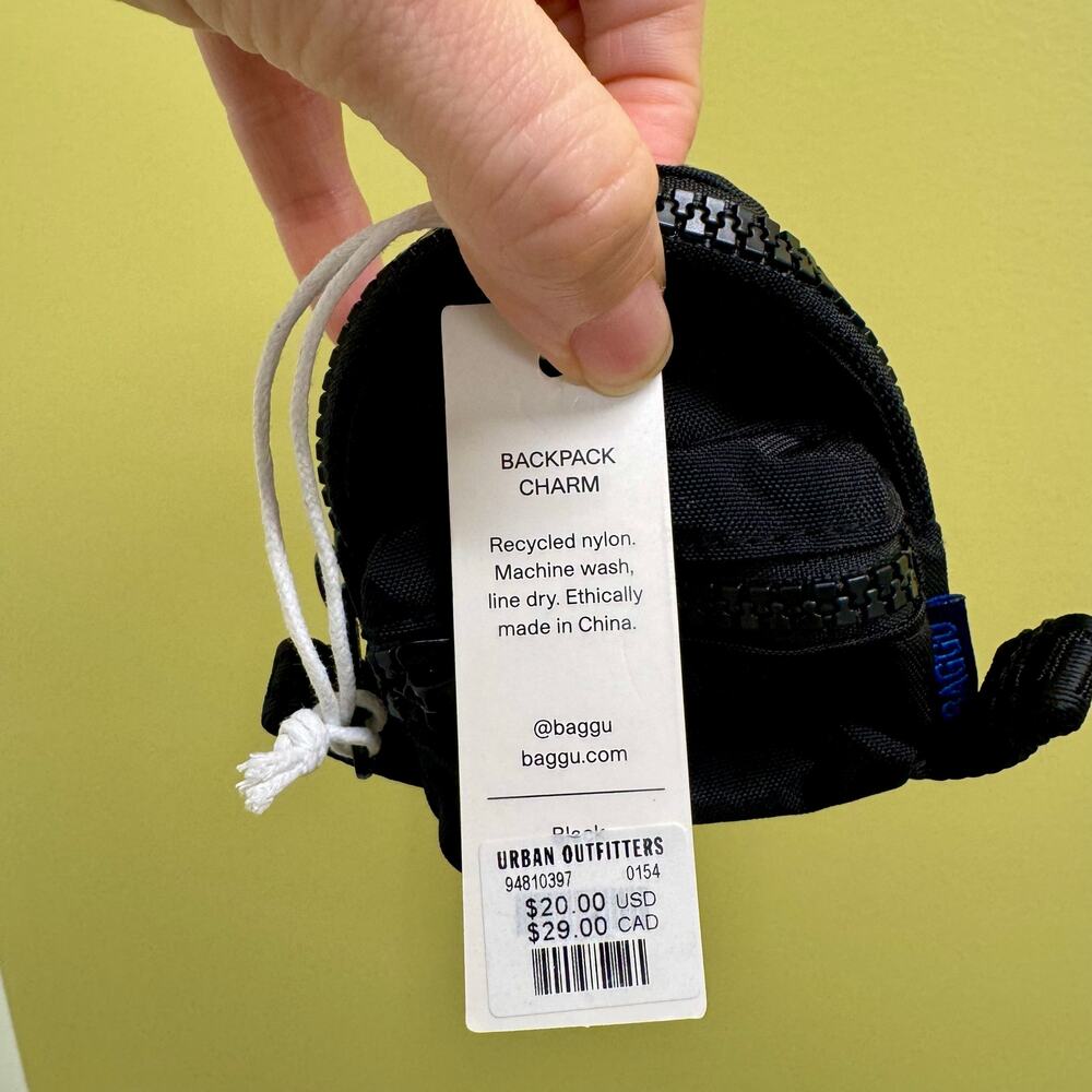 BAGGU Mini Backpack Bag Charm Purse Clip Black NEW - Picture 6 of 8